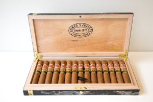Romeo y Julieta Wide Churchills Gran Reserva Cosecha 2009 Cigar